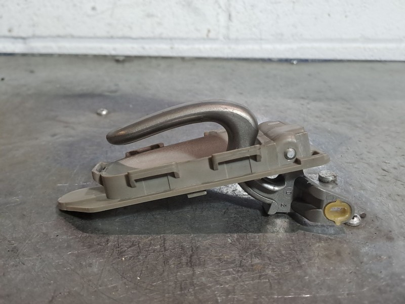 Recambio de maneta interior trasera derecha para citroen xsara picasso 2.0 hdi referencia OEM IAM    Recambio de maneta interior trasera derecha para citroen xsara picasso 2.0 hdi referencia OEM IAM