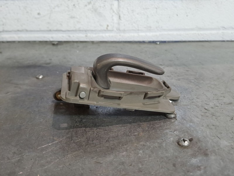 Recambio de maneta interior trasera derecha para citroen xsara picasso 2.0 hdi referencia OEM IAM    Recambio de maneta interior trasera derecha para citroen xsara picasso 2.0 hdi referencia OEM IAM