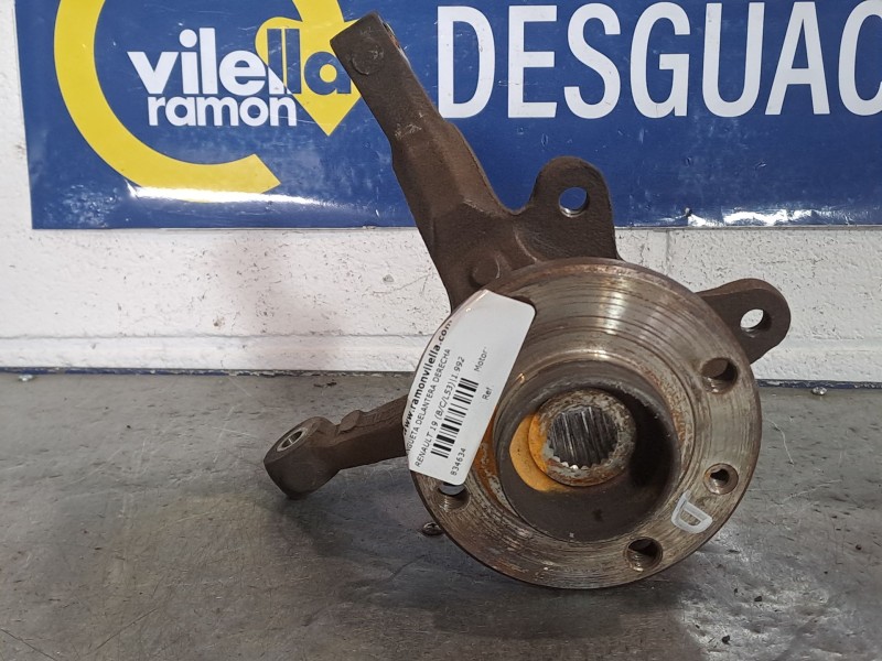 Recambio de mangueta delantera derecha para renault 19 (b/c/l53) 1.8 referencia OEM IAM   