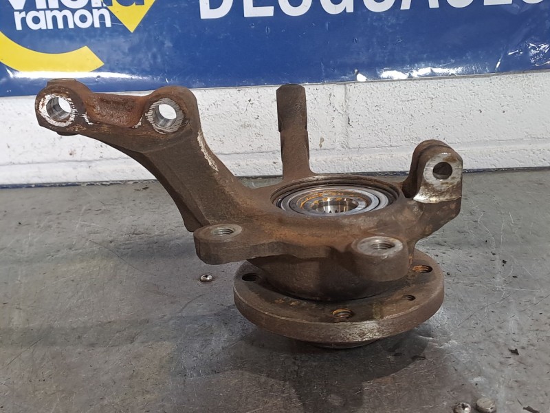 Recambio de mangueta delantera derecha para renault 19 (b/c/l53) 1.8 referencia OEM IAM   