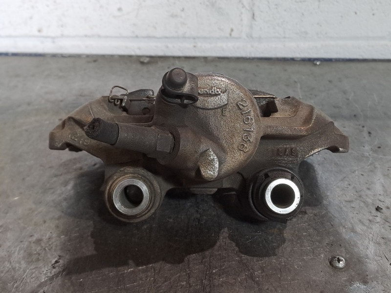 Recambio de pinza freno delantera izquierda para renault r19 r19 1.9d rl referencia OEM IAM    Recambio de pinza freno delantera izquierda para renault r19 r19 1.9d rl referencia OEM IAM