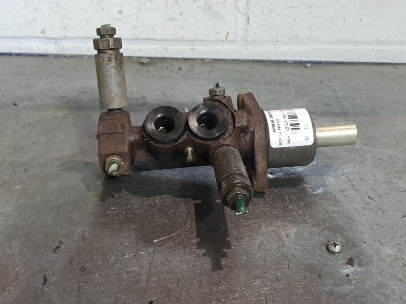 Recambio de bomba freno para seat ibiza (6k) básico | 10.96 - 12.97 básico | 10.96 - 12.97 referencia OEM IAM    Recambio de bomba freno para seat ibiza (6k) básico | 10.96 - 12.97 básico | 10.96 - 12.97 referencia OEM IAM