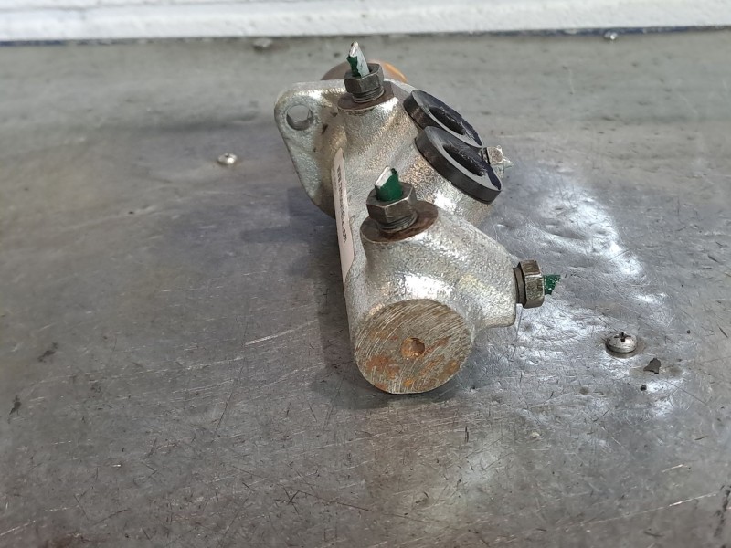 Recambio de bomba freno para renault r19 r19 1.9d rl referencia OEM IAM    Recambio de bomba freno para renault r19 r19 1.9d rl referencia OEM IAM