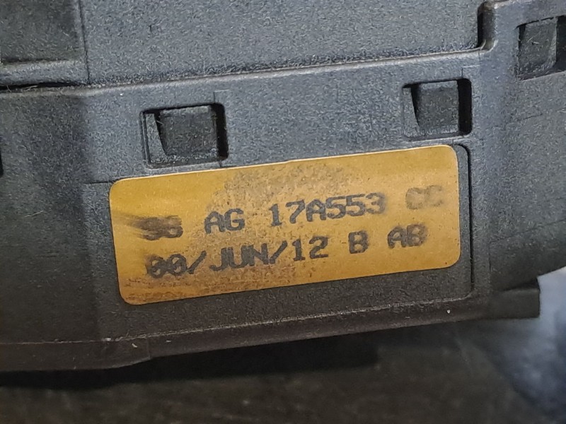Recambio de mando limpia para ford focus 1.6 ghia referencia OEM IAM   