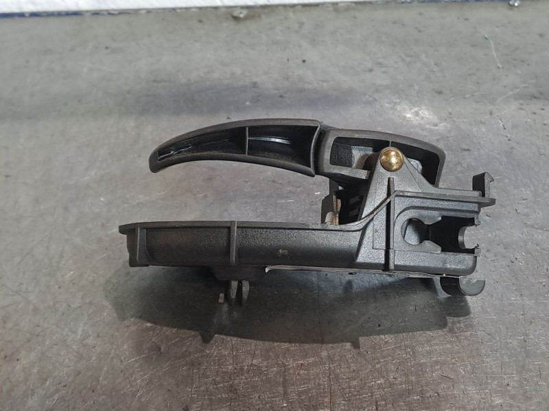 Recambio de maneta interior delantera derecha para ford focus 1.6 ghia referencia OEM IAM   