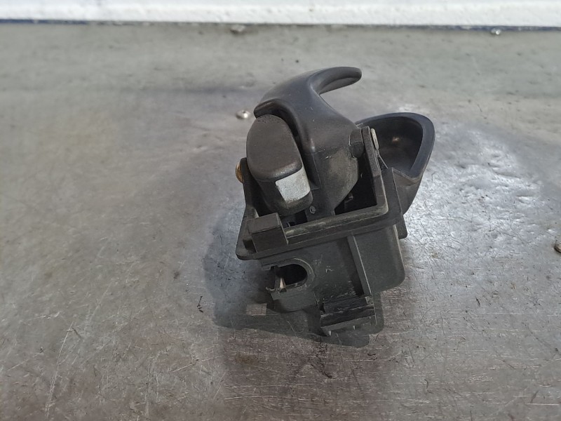 Recambio de maneta interior delantera derecha para ford focus 1.6 ghia referencia OEM IAM   