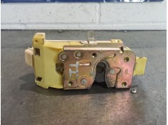 Recambio de cerradura puerta trasera izquierda para ford focus 1.6 ghia referencia OEM IAM    2