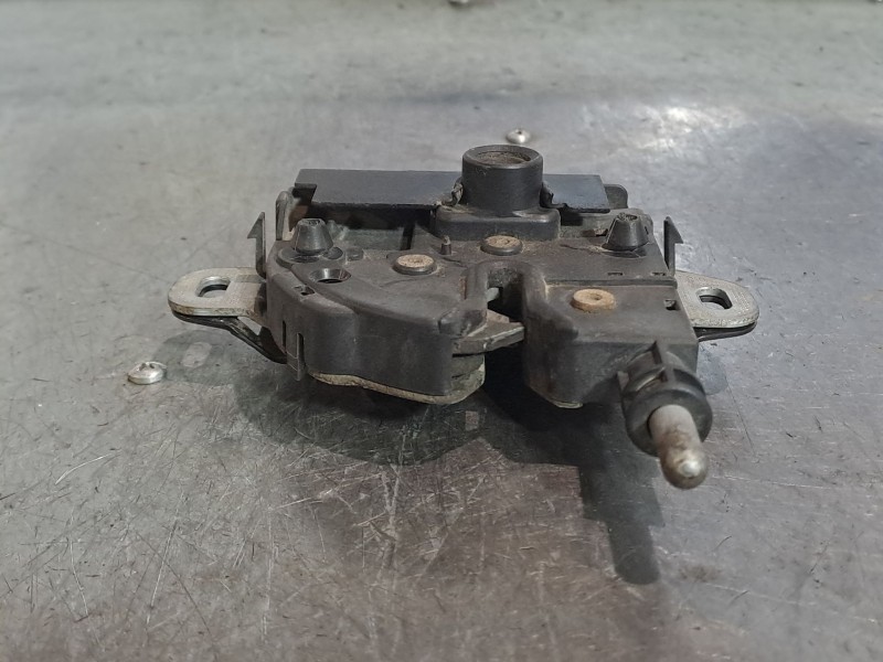 Recambio de cerradura capot para ford focus 1.6 ghia referencia OEM IAM   