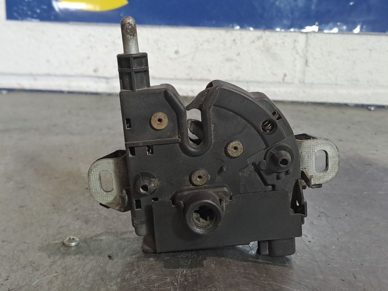 Recambio de cerradura capot para ford focus 1.6 ghia referencia OEM IAM   