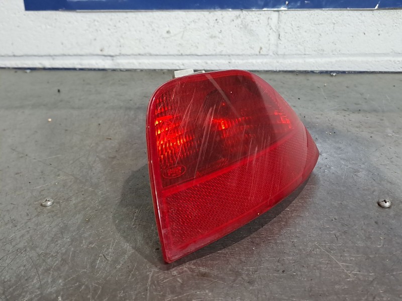 Recambio de faro antiniebla trasero izquierdo para ford focus 1.6 ghia referencia OEM IAM   