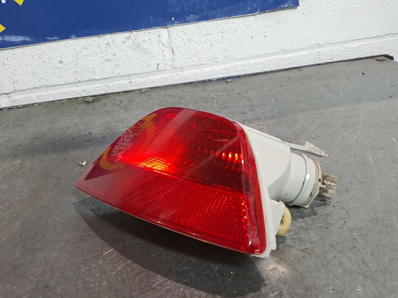 Recambio de faro antiniebla trasero izquierdo para ford focus 1.6 ghia referencia OEM IAM   