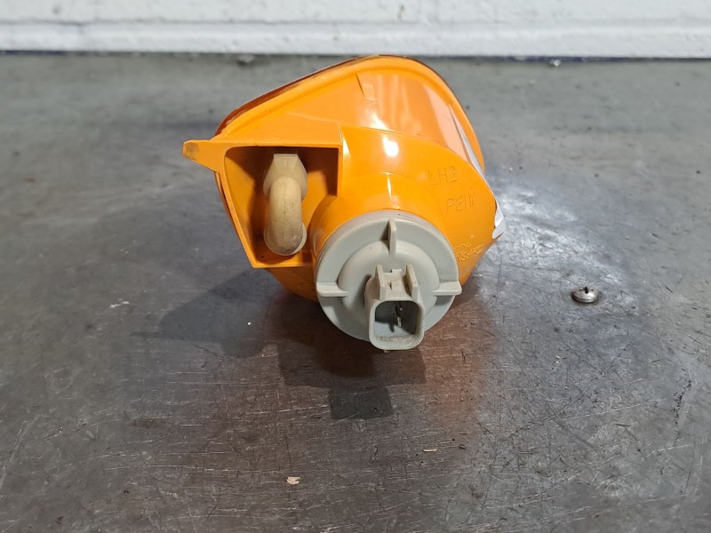 Recambio de piloto delantero izquierdo para ford focus 1.6 ghia referencia OEM IAM    Recambio de piloto delantero izquierdo para ford focus 1.6 ghia referencia OEM IAM