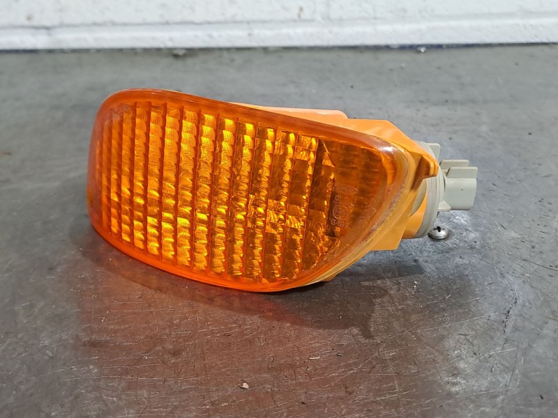 Recambio de piloto delantero izquierdo para ford focus 1.6 ghia referencia OEM IAM    Recambio de piloto delantero izquierdo para ford focus 1.6 ghia referencia OEM IAM