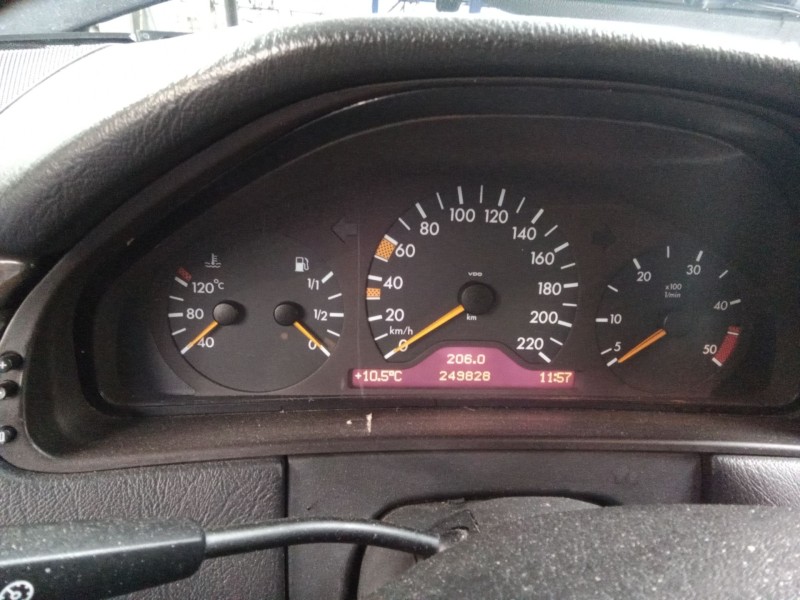 mercedes clase e (w210) berlina diesel del año 2002 mercedes clase e (w210) berlina diesel del año 2002