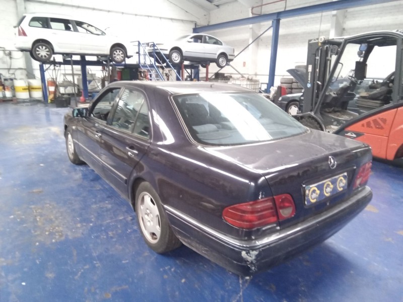 mercedes clase e (w210) berlina diesel del año 2002 mercedes clase e (w210) berlina diesel del año 2002