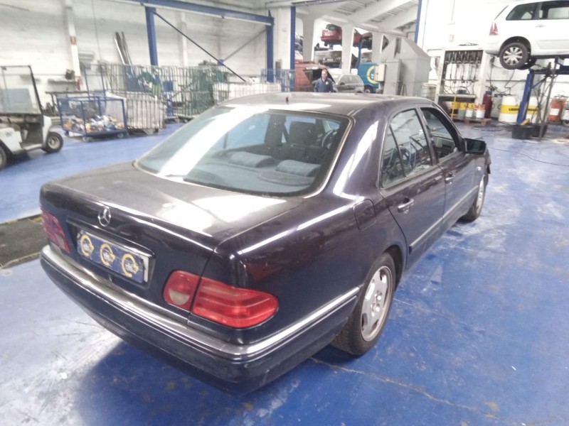 mercedes clase e (w210) berlina diesel del año 2002 mercedes clase e (w210) berlina diesel del año 2002