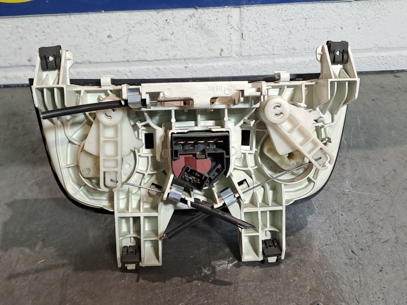 Recambio de mando calefaccion aire acondicionado para citroen nemo basis referencia OEM IAM   