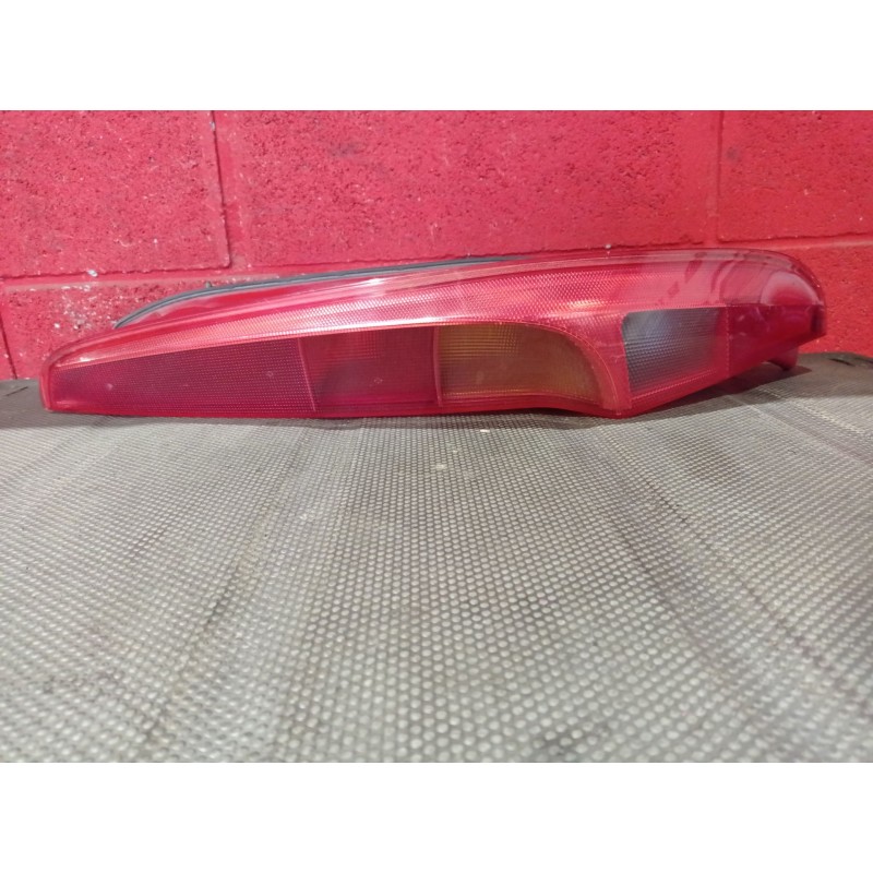 Recambio de piloto trasero derecho para fiat punto berlina (188) 1.2 16v elx | 08.99 - 12.01 1.2 16v elx | 08.99 - 12.01 referen