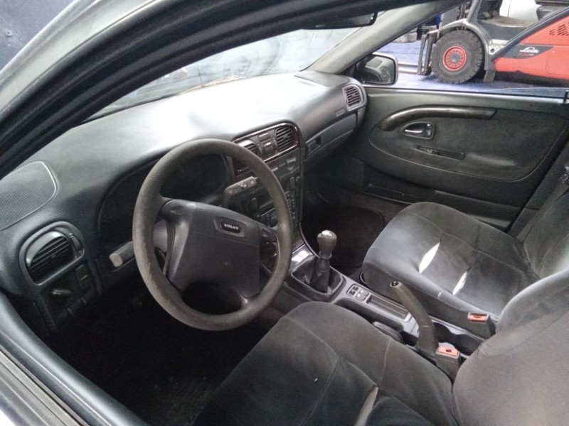 volvo v40 familiar 1.8i | 10.98 - 12.00 del año 1998