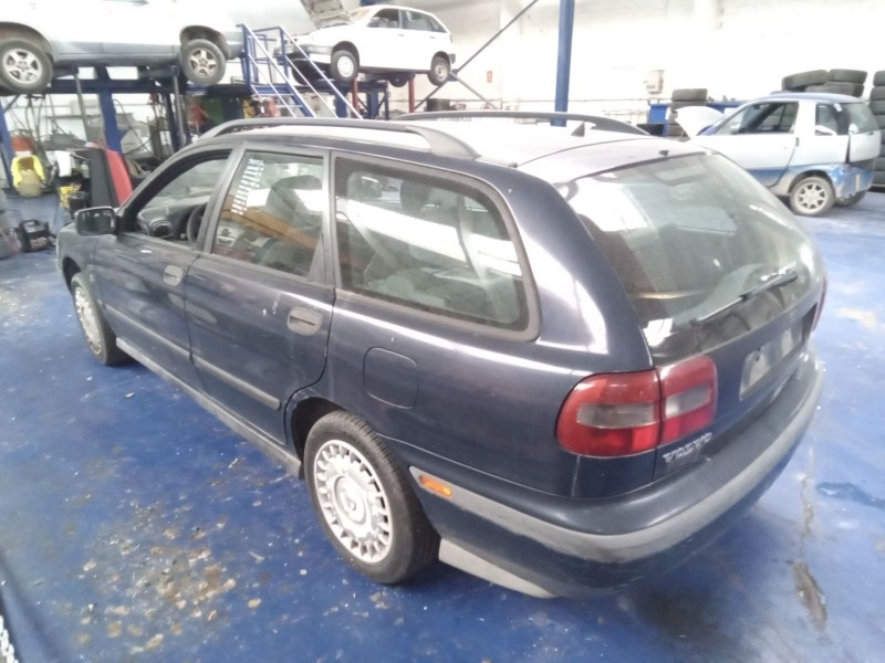 volvo v40 familiar 1.8i | 10.98 - 12.00 del año 1998