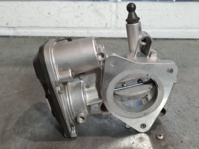 Recambio de caja mariposa para opel insignia berlina cosmo referencia OEM IAM 18409B  