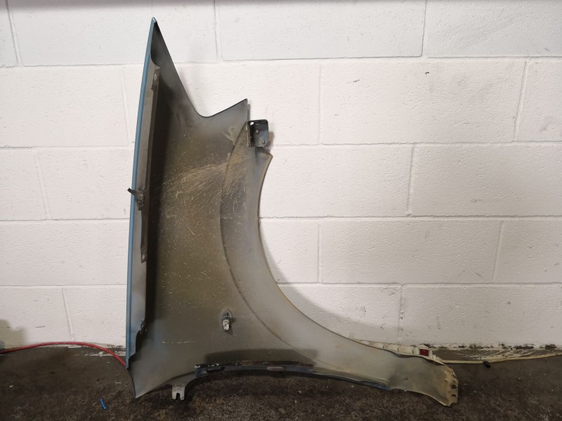 Recambio de aleta delantera izquierda para citroen c3 1.4 hdi exclusive referencia OEM IAM   