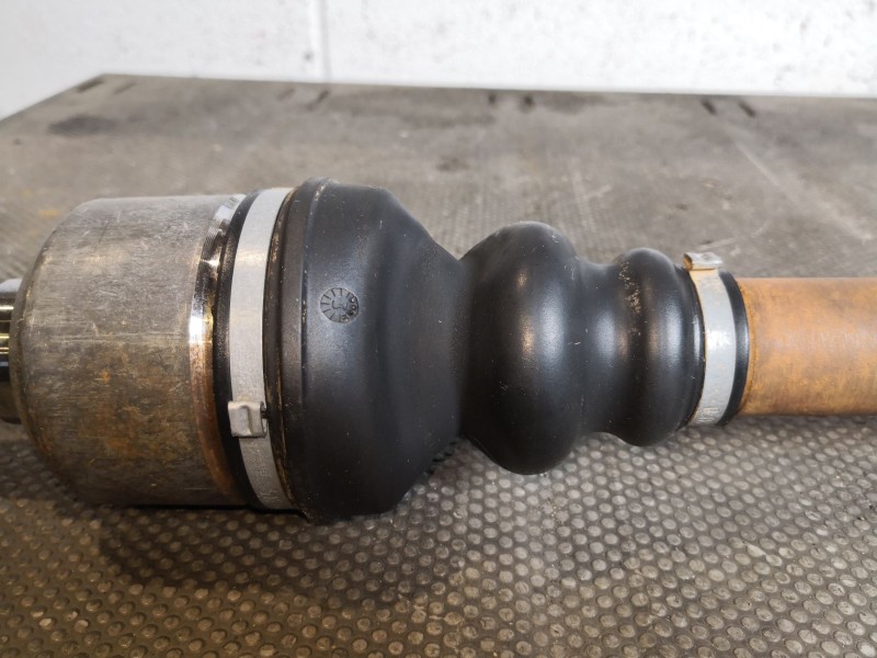 Recambio de transmision delantera izquierda para peugeot 406 berlina (s1/s2) 2.0 referencia OEM IAM    Recambio de transmision delantera izquierda para peugeot 406 berlina (s1/s2) 2.0 referencia OEM IAM