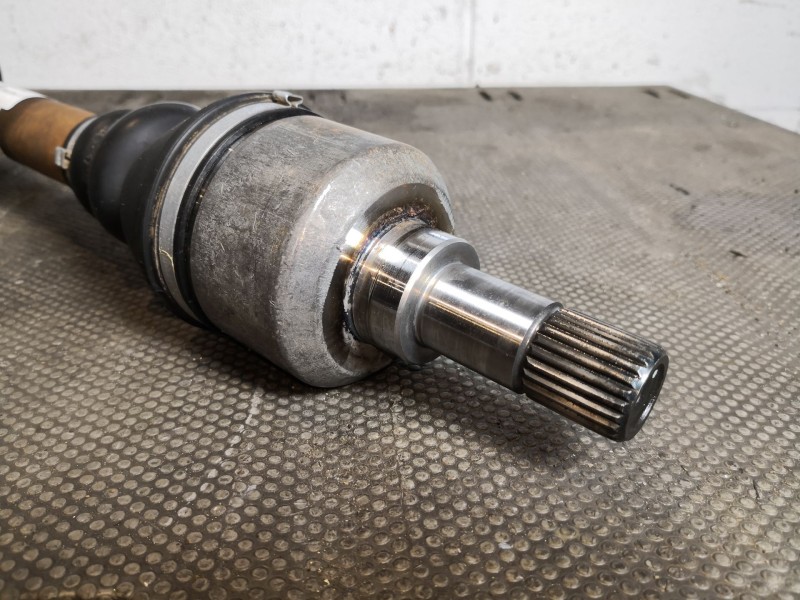 Recambio de transmision delantera izquierda para peugeot 406 berlina (s1/s2) 2.0 referencia OEM IAM    Recambio de transmision delantera izquierda para peugeot 406 berlina (s1/s2) 2.0 referencia OEM IAM