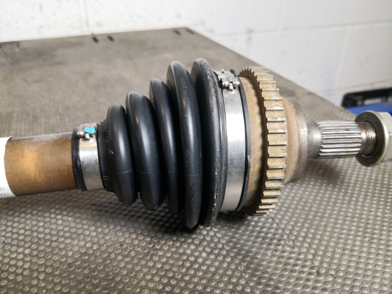 Recambio de transmision delantera derecha para peugeot 406 berlina (s1/s2) 2.0 referencia OEM IAM    Recambio de transmision delantera derecha para peugeot 406 berlina (s1/s2) 2.0 referencia OEM IAM