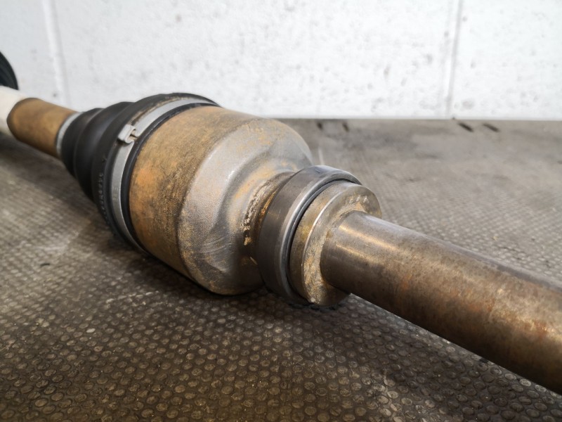 Recambio de transmision delantera derecha para peugeot 406 berlina (s1/s2) 2.0 referencia OEM IAM    Recambio de transmision delantera derecha para peugeot 406 berlina (s1/s2) 2.0 referencia OEM IAM