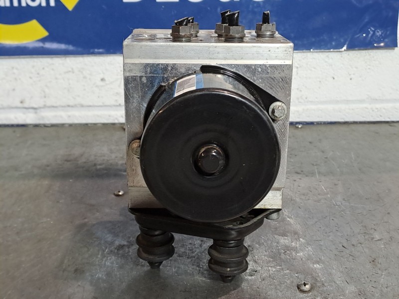 Recambio de abs para volkswagen passat 2.0 tdi cr 140 advance referencia OEM IAM 3C0614109AF  