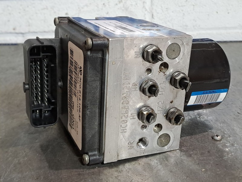 Recambio de abs para volkswagen passat 2.0 tdi cr 140 advance referencia OEM IAM 3C0614109AF  