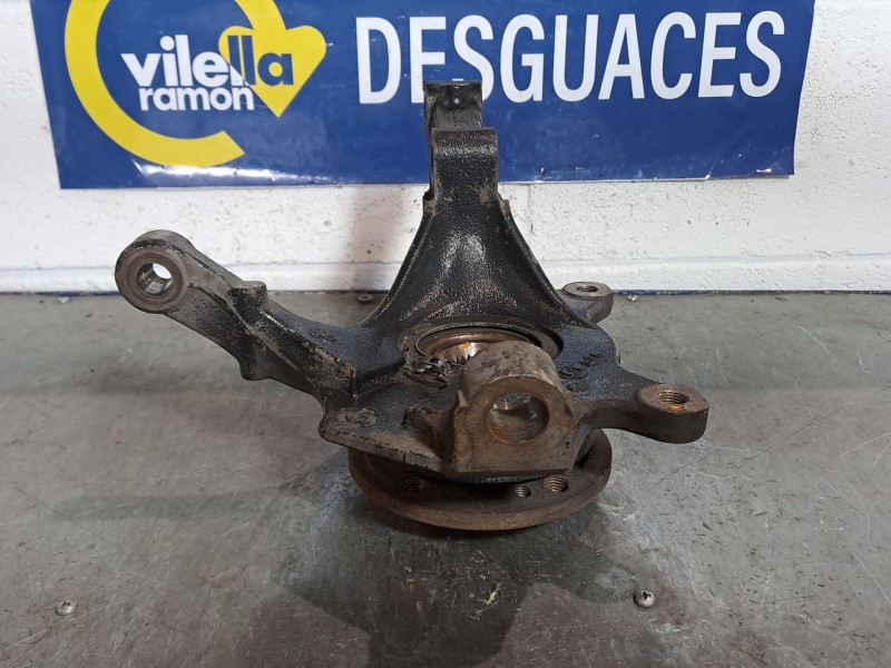 Recambio de mangueta delantera izquierda para renault laguna ii (bg0) 1.8 referencia OEM IAM   