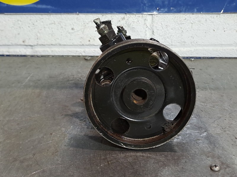 Recambio de bomba direccion para citroen xantia 1.9td sensation referencia OEM IAM 092735  