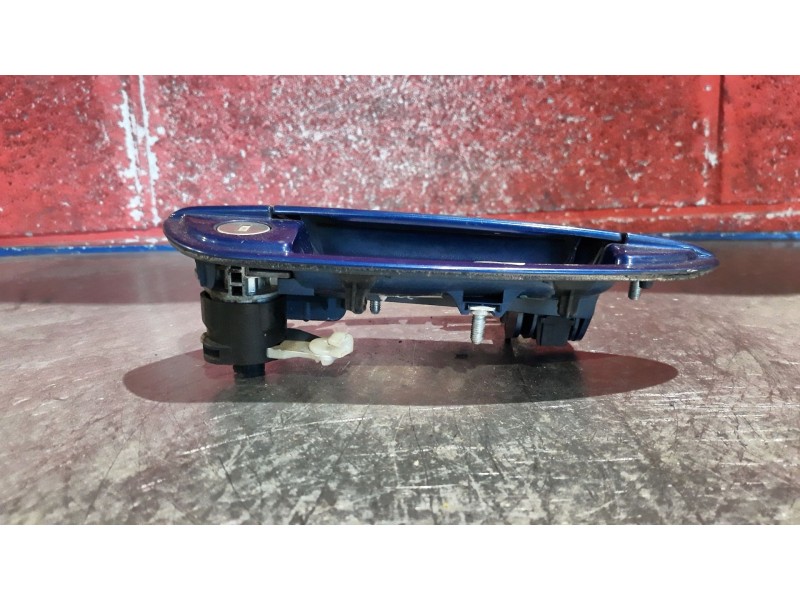 Recambio de maneta exte. delantero derecha para fiat punto 1.3 multijet 16v 90 dynamic referencia OEM IAM   