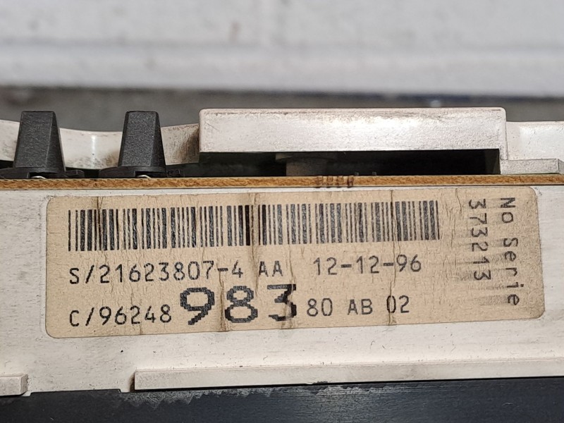 Recambio de cuadro instrumentos para citroen xantia 1.9td sensation referencia OEM IAM 9624898380  