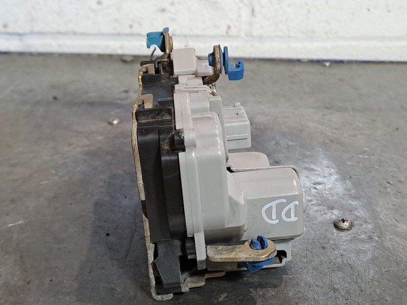 Recambio de cerradura puerta delantera derecha para citroen xantia 1.9td sensation referencia OEM IAM   