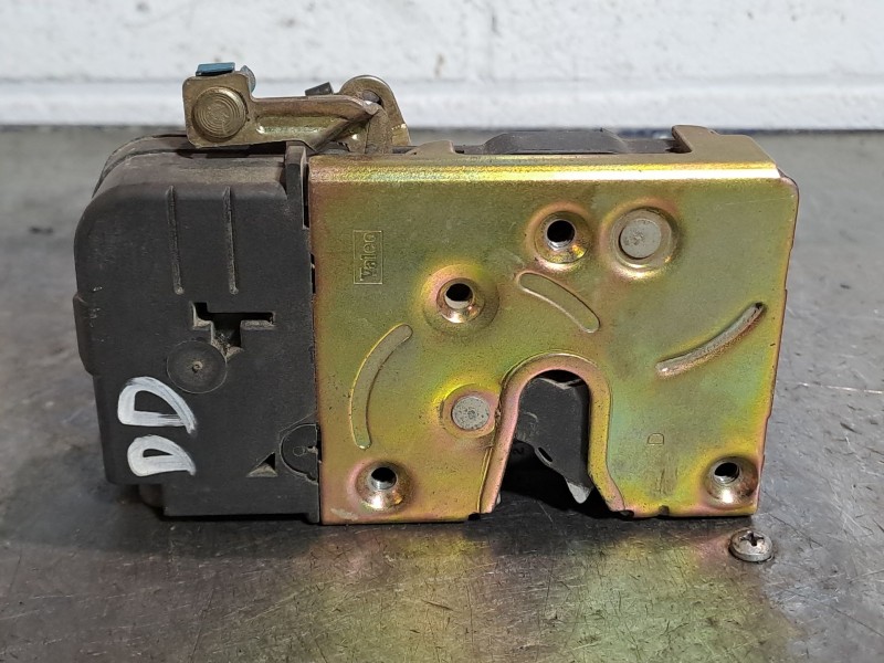 Recambio de cerradura puerta delantera derecha para citroen berlingo referencia OEM IAM   