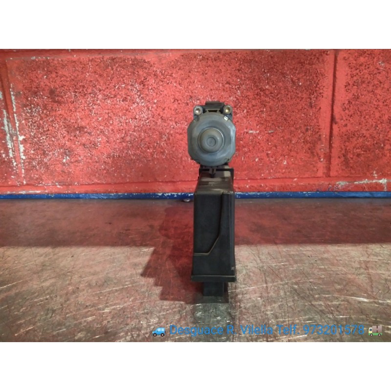 Recambio de motor elevalu. tras. izquierdo para audi a4 avant (8e) 3.0 | 05.01 - 12.04 3.0 | 05.01 - 12.04 referencia OEM IAM 8E
