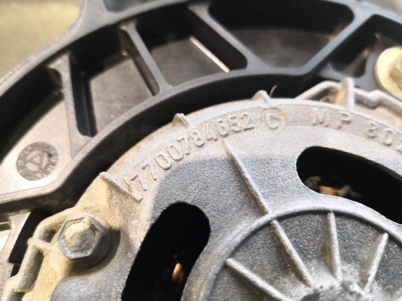 Recambio de electroventilador para renault clio clio 1.9 d chipie referencia OEM IAM 7700784652C  