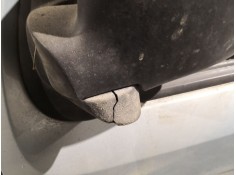 PUERTA DELANTERA IZQUIERDA  2