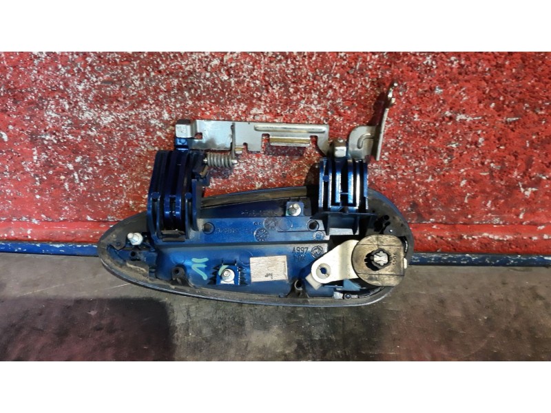 Recambio de maneta exte. delantero derecha para fiat punto 1.3 multijet 16v 90 dynamic referencia OEM IAM   