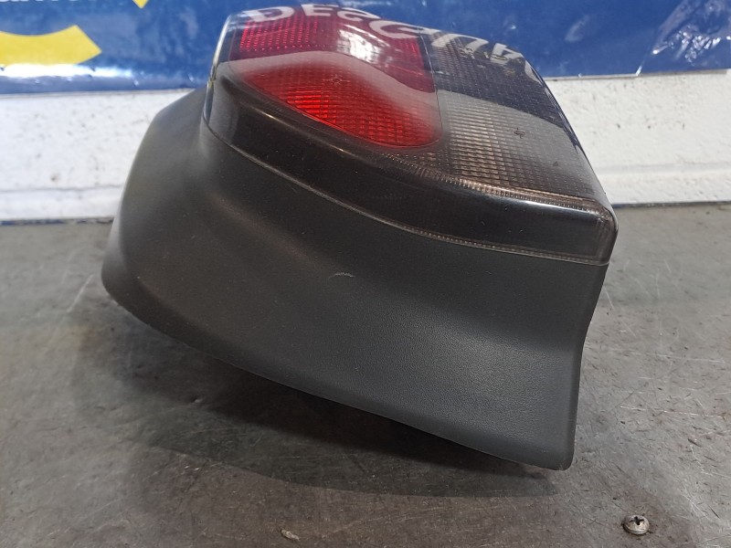 Recambio de piloto trasero derecho para renault clio clio 1.9 d chipie referencia OEM IAM   