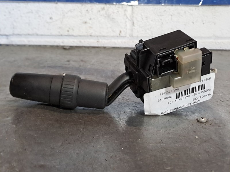 Recambio de mando luces para mazda 3 berlina (bk) 1.6 crdt active referencia OEM IAM 17D682  
