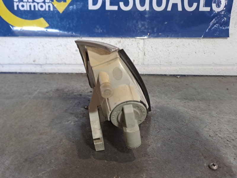 Recambio de piloto delantero derecho para renault clio clio 1.9 d chipie referencia OEM IAM   