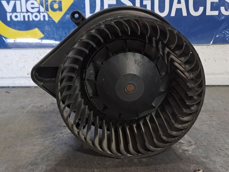 Recambio de motor calefaccion para audi a4 berlina (8e) 1.9 tdi referencia OEM IAM 8E1820021B  