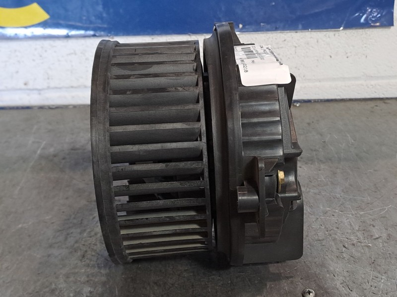 Recambio de motor calefaccion para audi a4 berlina (8e) 1.9 tdi referencia OEM IAM 8E1820021B  