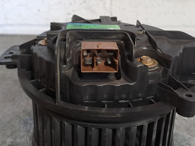 Recambio de motor calefaccion para audi a4 berlina (8e) 1.9 tdi referencia OEM IAM 8E1820021B  