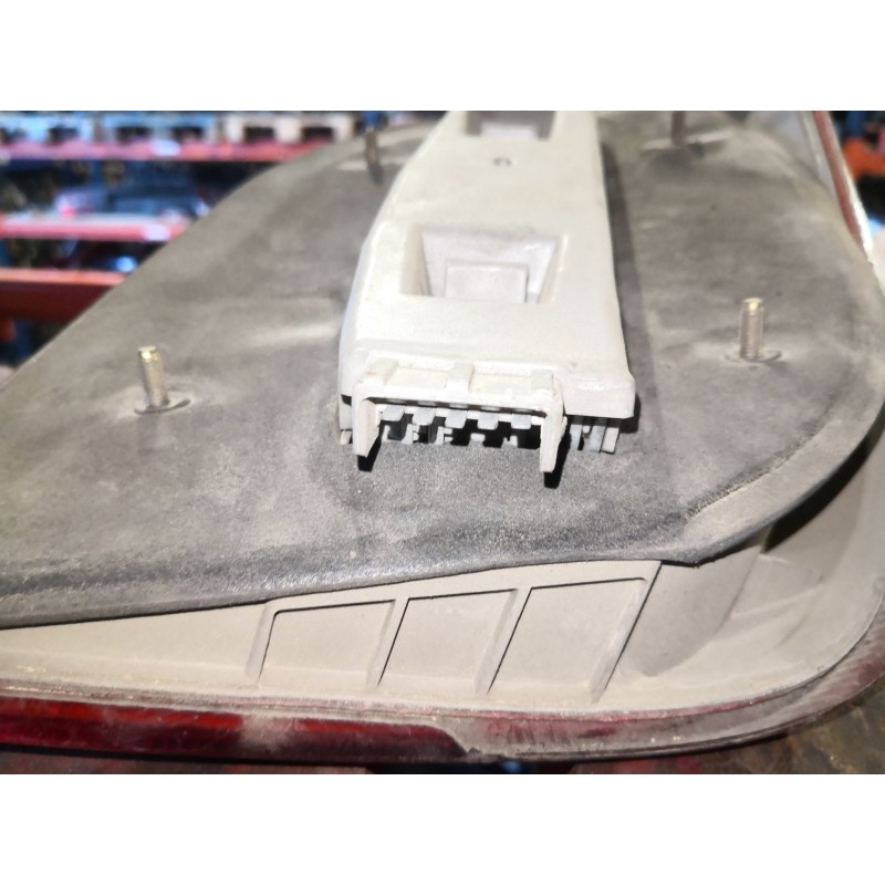 Recambio de piloto trasero izquierdo para ford fiesta berl./courier si | 12.88 - 12.96 si | 12.88 - 12.96 referencia OEM IAM   