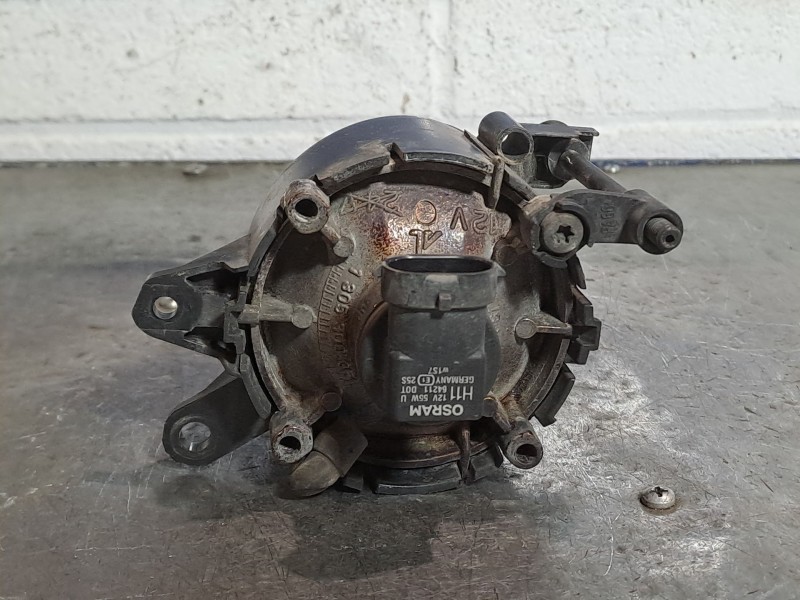 Recambio de faro antiniebla derecho para audi a4 berlina (8e) 1.9 tdi referencia OEM IAM   